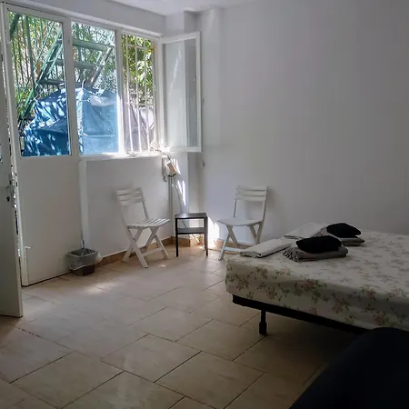 Camping Allios Hostel *